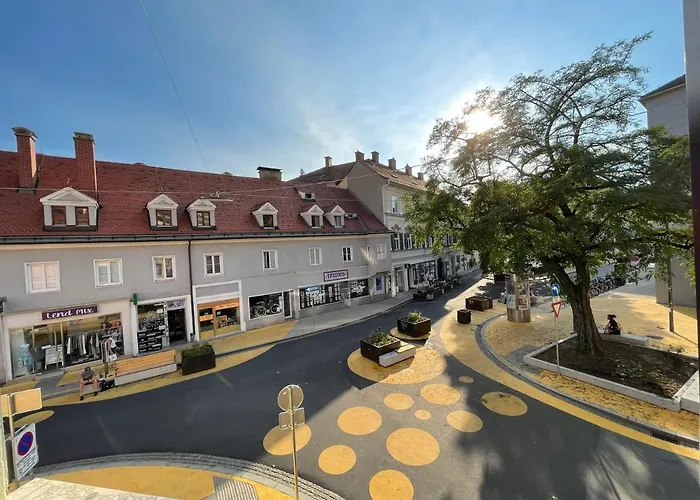 Zentrum & Parkmoeglichkeit * Γκρατς